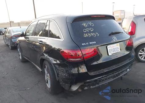 2020 Mercedes-Benz Glc 300 z USA, uszkodzony, nr VIN WDC0G8DB8LF723953
